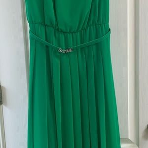 Stunning maxi Kelly green special occasion dress.